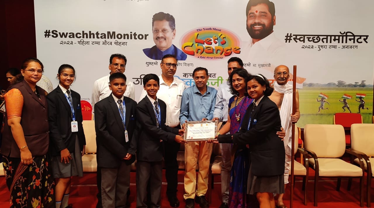 Swachhta Monitor award amongst 100 best schools in Maharashtra